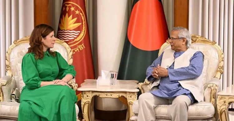 আওয়ামী লীগ নির্বাচনে অংশ নিতে পারবে না: যুক্তরাজ্যের মন্ত্রীকে প্রধান উপদেষ্টা