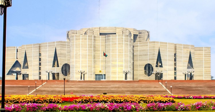 সংসদের কেনাকাটায় হরিলুট, ২০ লাখের পণ্যে বিল ৫৮ লাখ টাকা!