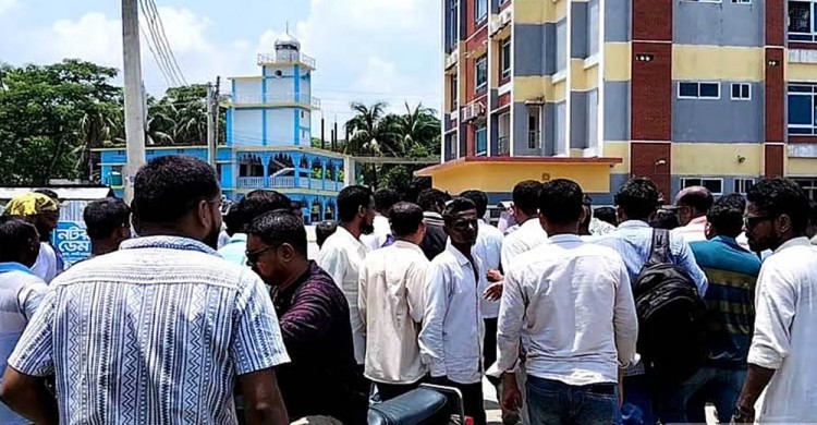 ভোলায় তোফায়েল আহমেদের জানাজাকে কেন্দ্র করে ছাত্রদল ও যুবদলের বিক্ষোভ