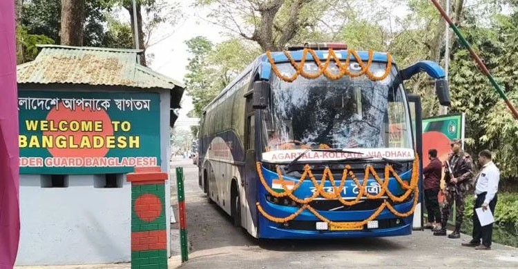 চালু হলো ঢাকা-আগরতলা-কলকাতা বাস সার্ভিস