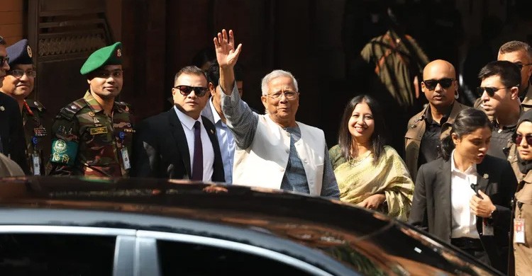 ড. ইউনুস শাসনের অবসান, ভারতীয় গণমাধ্যমের স্বস্তি প্রকাশ