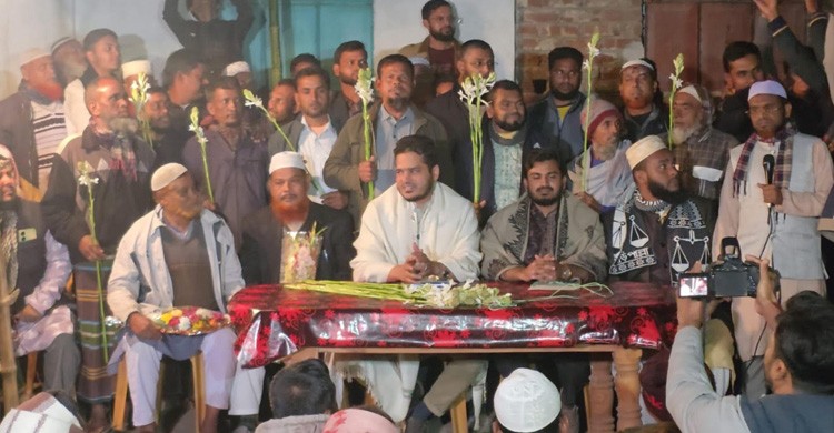 বগুড়ায় বিএনপি ও জাতীয় পার্টির ১২ নেতা যোগ দিলেন জামায়াতে