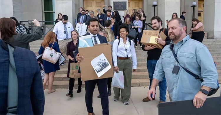 পেন্টাগনের সংবাদ অফিস বন্ধ করল ট্রাম্প প্রশাসন