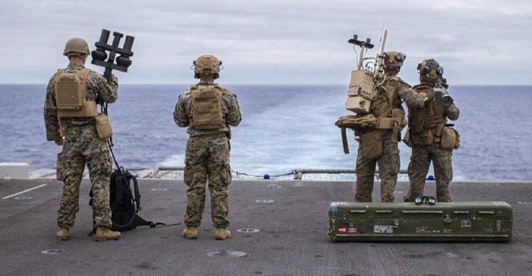 ইরানে সম্ভাব্য স্থল হামলার ব্যাপক প্রস্তুতি নিচ্ছে যুক্তরাষ্ট্র