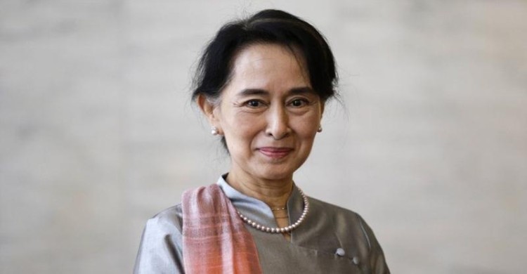 মিয়ানমারে অং সান সু চির সাজা কমাল জান্তা সরকার